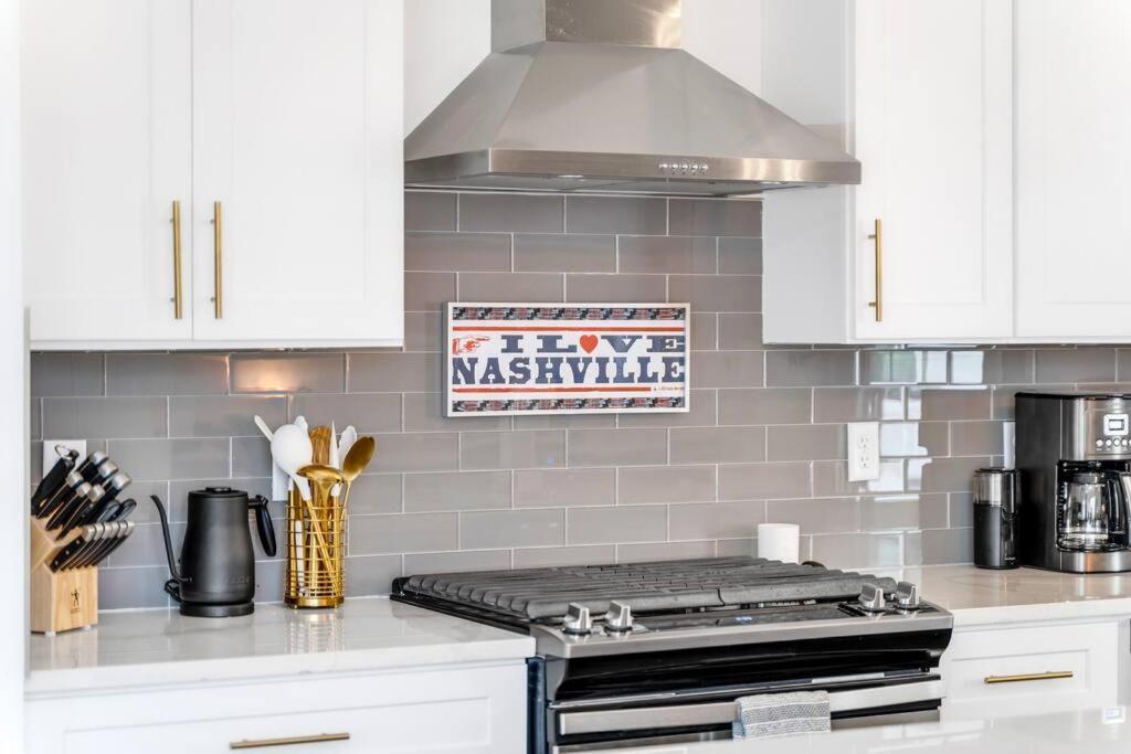 Instagrammable Home W/ Rooftop Deck, 3 Bdrm Suites Nashville Exterior photo